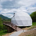 Slavskoglamping * 슬랍스크