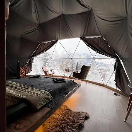 Luxury tent Slavskoglamping Slavske