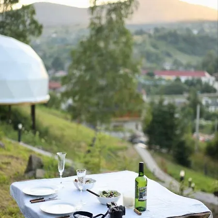 Luksusowy namiot Slavskoglamping *