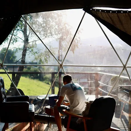 Luxury tent Slavskoglamping Slavske