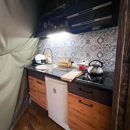 Luxury tent Slavskoglamping
