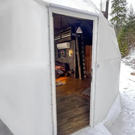Slavskoglamping * Slavske