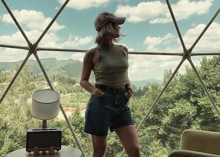 אוהל מפואר Slavskoglamping