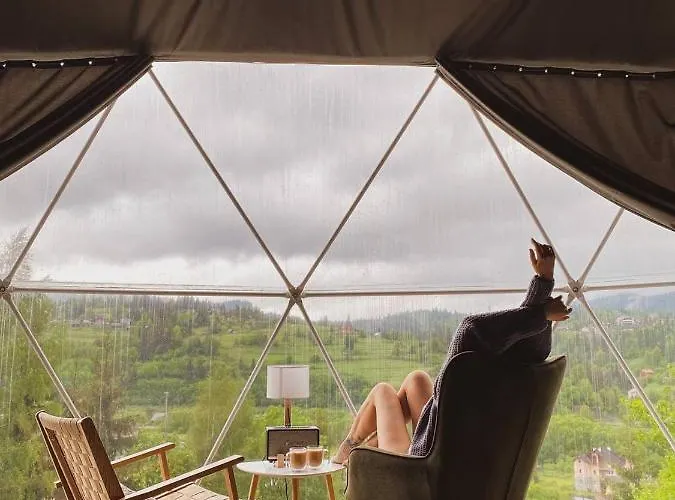 אוהל מפואר Slavskoglamping