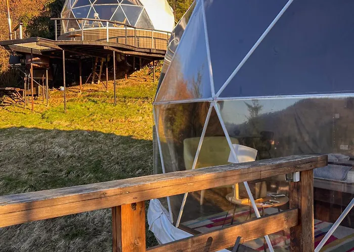 אוהל מפואר Slavskoglamping